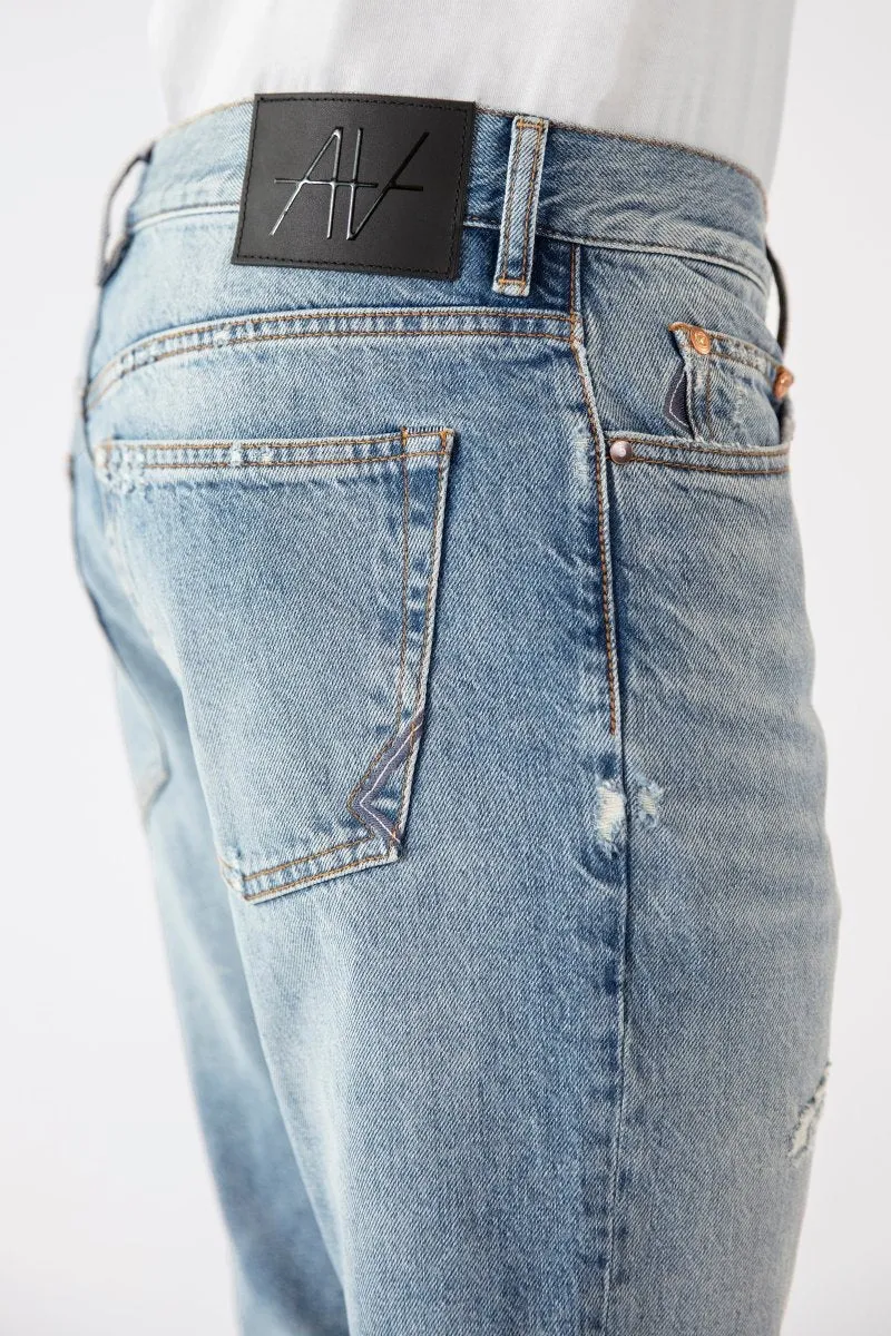 NEVIN / Medium Vintage Ripped
