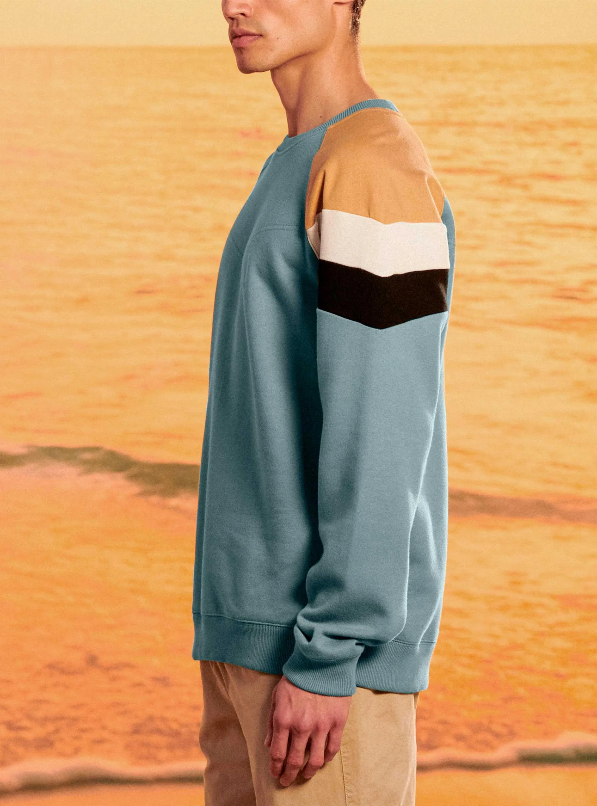REGULAR SWEATSHIRT WITH COLOR BLOCK