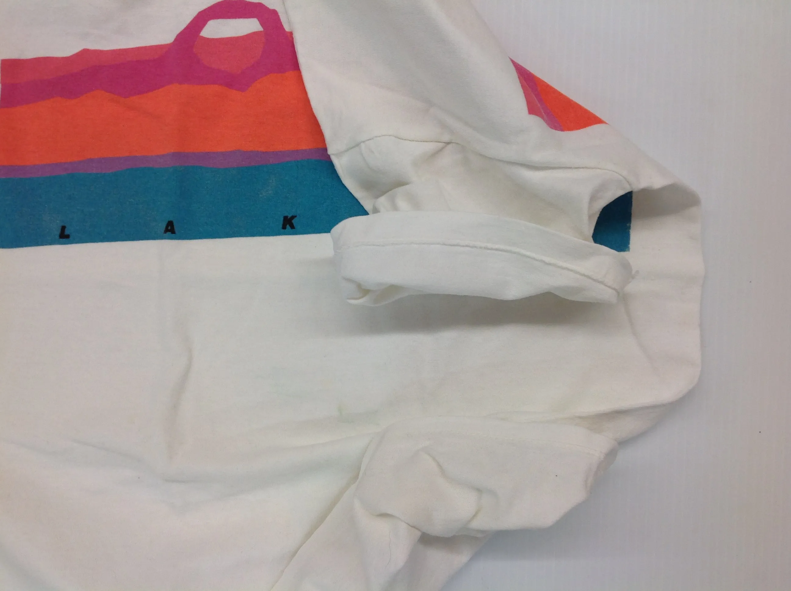 Vintage Stedman Super Hi-Cru Men's Medium (38-40) White Short Sleeve Souvenir T-Shirt Pastel Sunset Lake Powell Utah Arizona
